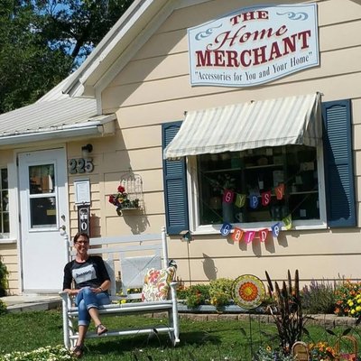 The Home Merchant storefront in Batesville, Shanan Raatz's shop